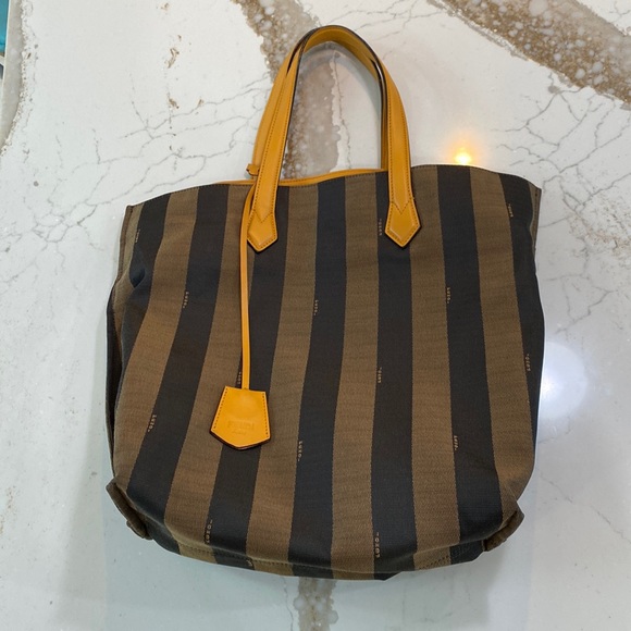 Fendi Handbags - Fendi tote